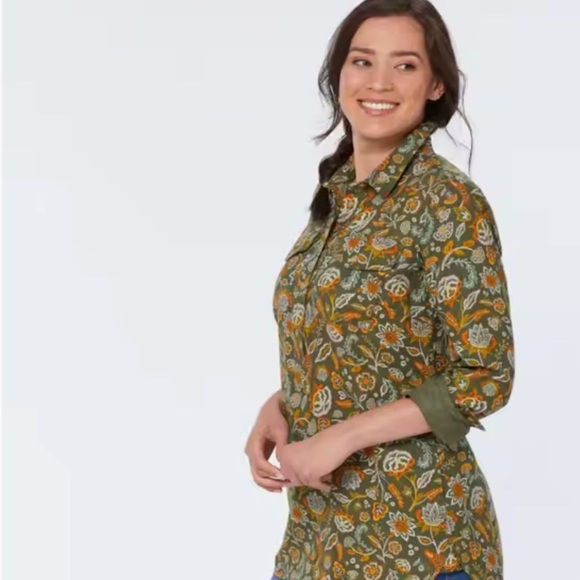 Yellow and Green Cuffed Sleeve Button Down Shirt with Notched Collar - Picture 3 of 11